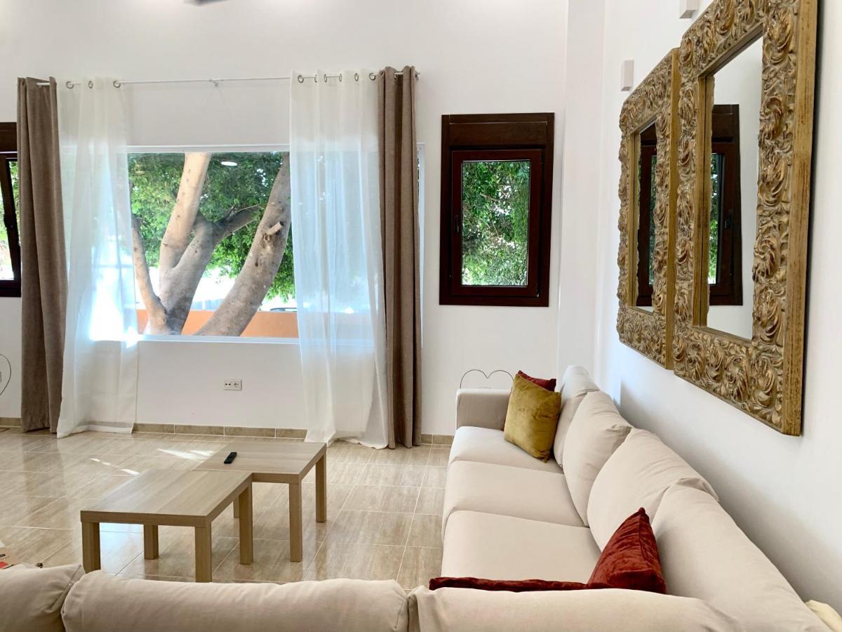 Amplia Vivienda New Para12 Pers A 4 Min Caminando De Playa Con Terraza, Piscina Com, Wifi, Ventiladores De Techo, Lavavajillas Roquetas de Mar Dış mekan fotoğraf